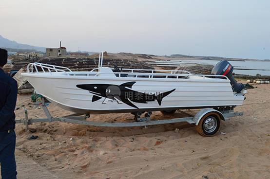 28圈加拿大铝业 新一批铝合金试船