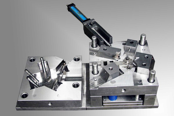 28圈加拿大铝业：优质模具离不开环保的高耐磨7075-t651铝板